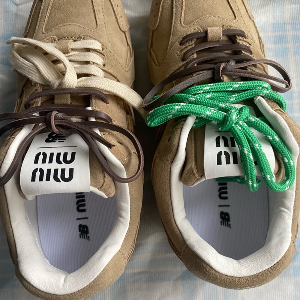 Miu Miu Sneakers With A Light Khaki Suede Upper And A Creative Lacing Design. - Picture 7 of 9